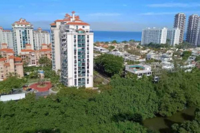 Ap na Barra da Tijuca, atrás do Windsor